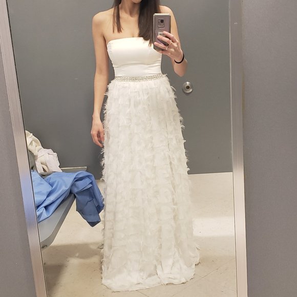 Beautiful White Dress NWT - Picture 1 of 5